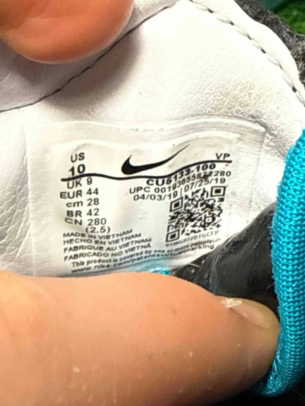 Nike Air Max LeBron 7 VII Retro QS Red Carpet 2019